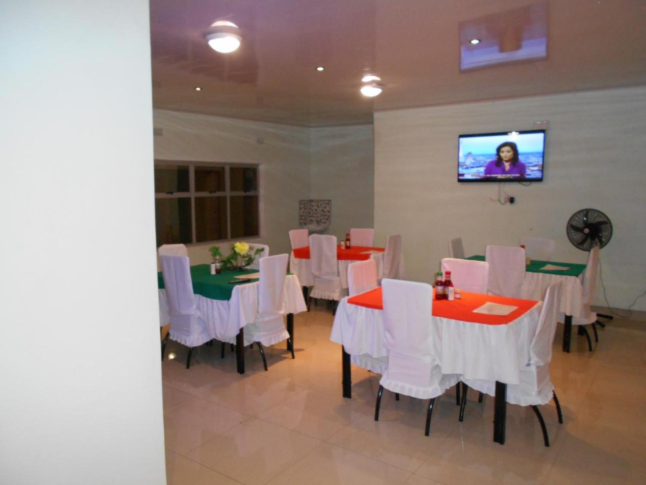 Km Executive Lodge Livingstone Exterior foto